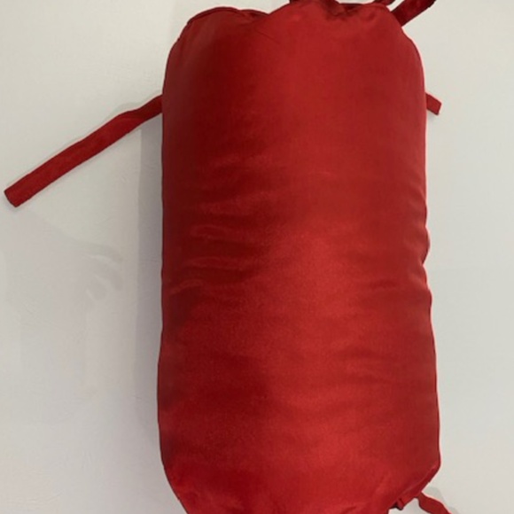 CASHMERE SHAWL WITH SLIPPERS GIFT SET - Picture 4 of 8